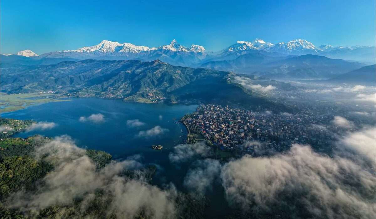 24 dicembre: Viaggio di gruppo Cultura e Natura in Nepal: Pokhara, Himalaya panorama